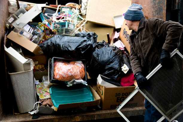 Best Commercial Junk Removal  in Versailles, IN